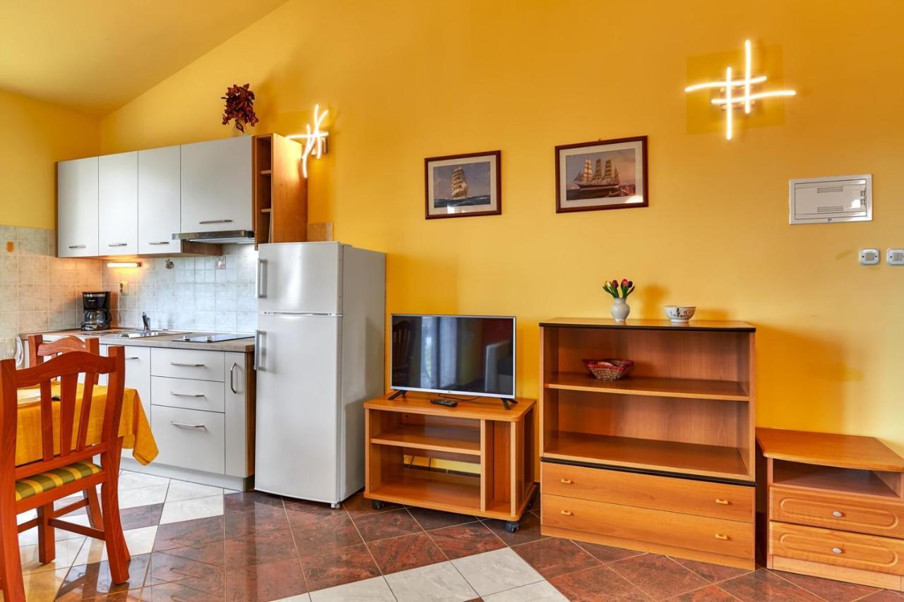 Villa Emilia Баньоле Екстериор снимка