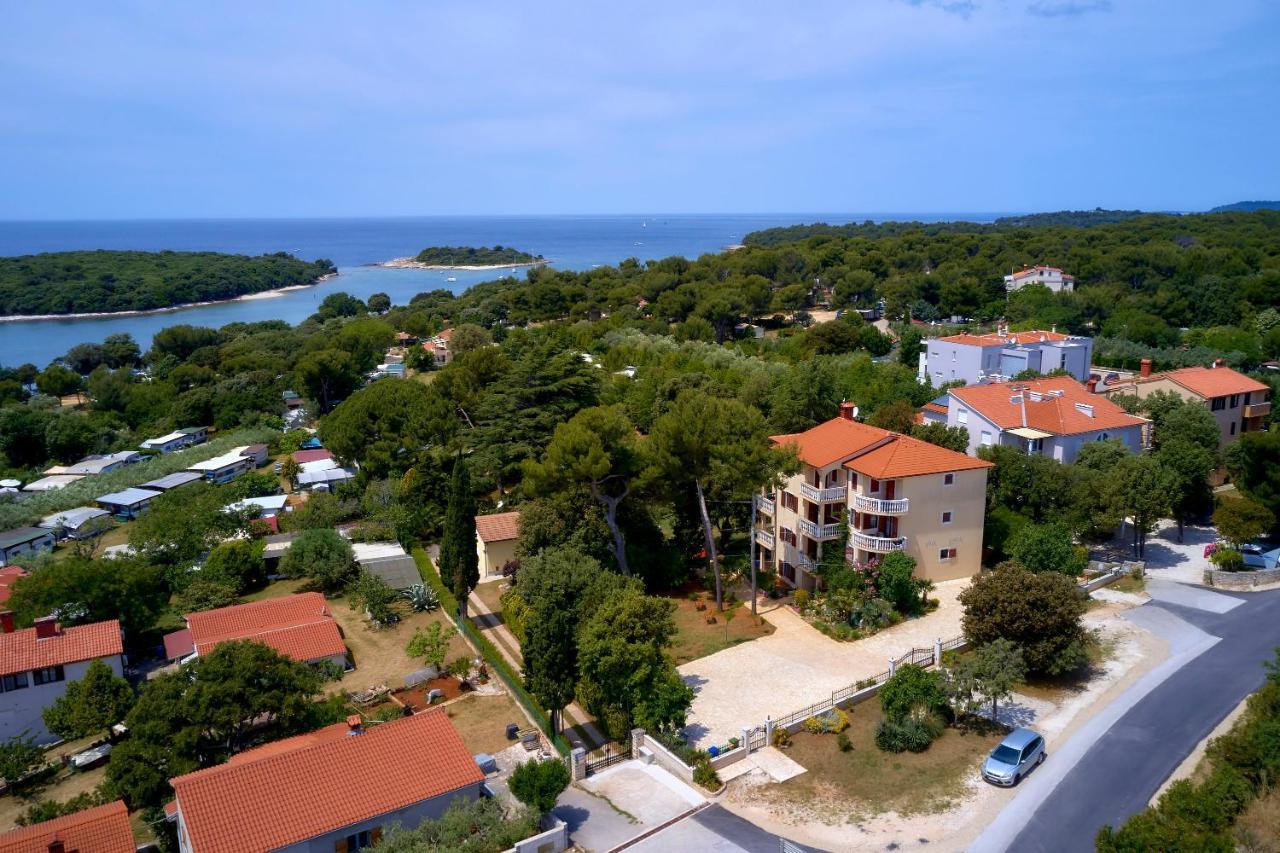Villa Emilia Баньоле Екстериор снимка